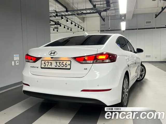 Hyundai Avante 2017 thumb 4