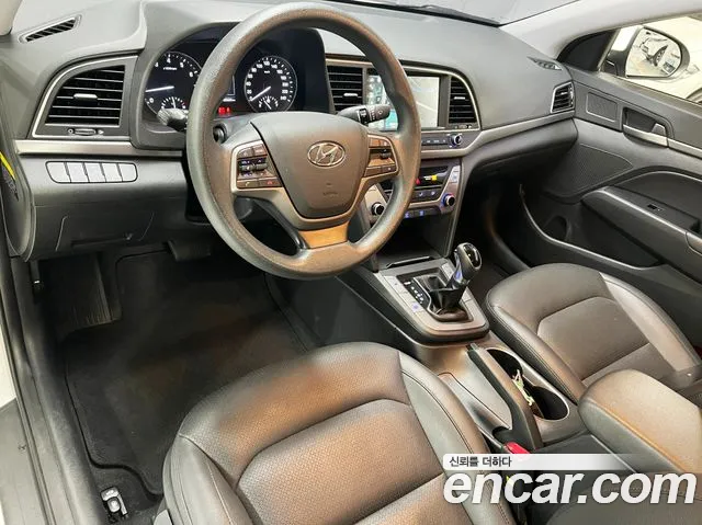 Hyundai Avante 2017 thumb 8