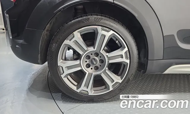 MINI Countryman 2022 thumb 5