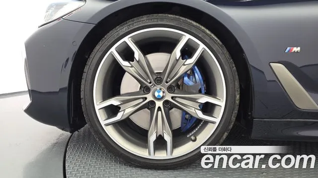 BMW 5-Series 2021 thumb 4