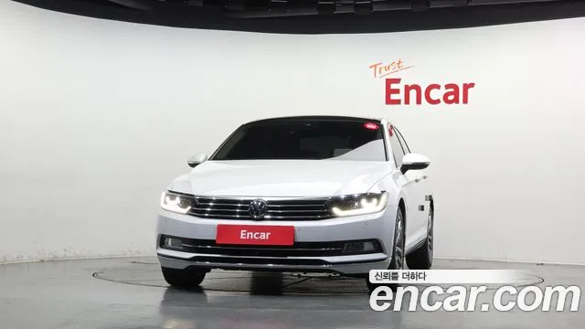 Volkswagen Passat (North America and China) 2018 thumb 3