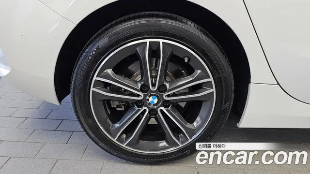 BMW 1-Series 2021 thumb 5