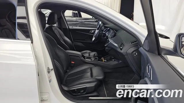 BMW 1-Series 2021 thumb 12