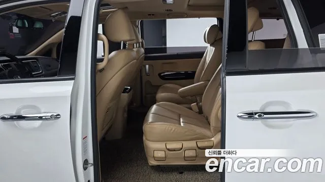 Kia Carnival 2020 thumb 11