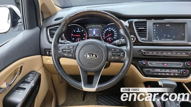 Kia Carnival 2020 thumb 12