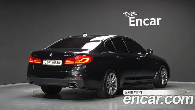 BMW 5-Series 2017 thumb 2