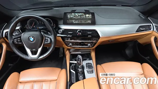 BMW 5-Series 2017 thumb 7