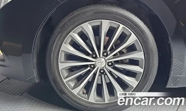 Hyundai Grandeur 2014 thumb 5