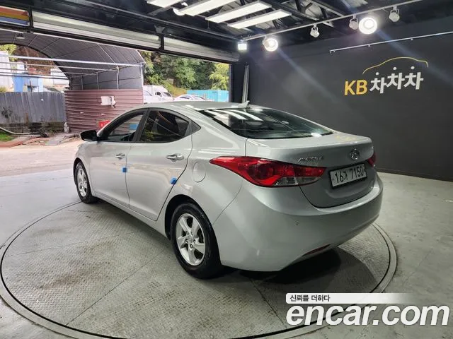 Hyundai Avante 2013 thumb 4