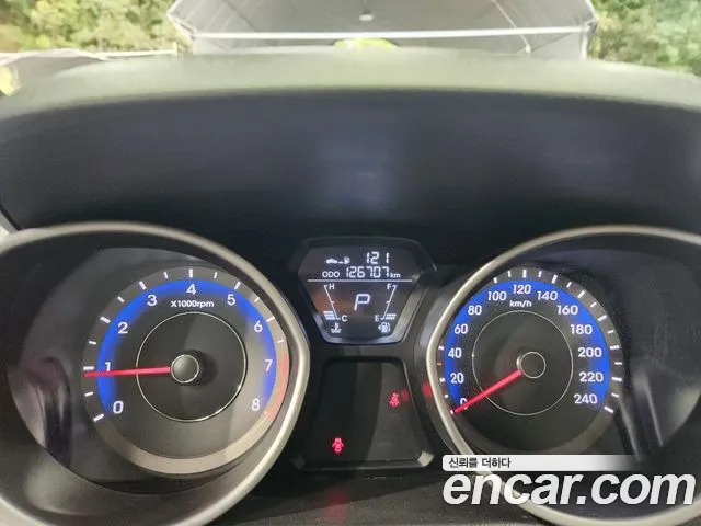 Hyundai Avante 2013 thumb 9