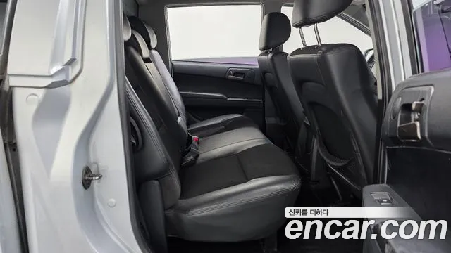 KG_Mobility_Ssangyong KORANDO 2014 thumb 11