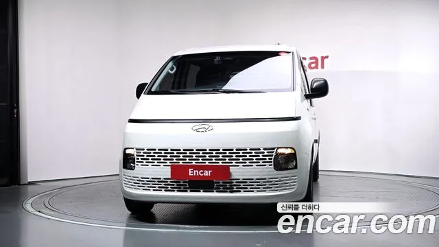 Hyundai Staria 2022 thumb 3