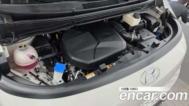 Hyundai Staria 2022 thumb 6