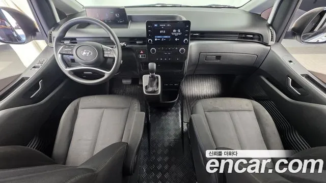 Hyundai Staria 2022 thumb 7