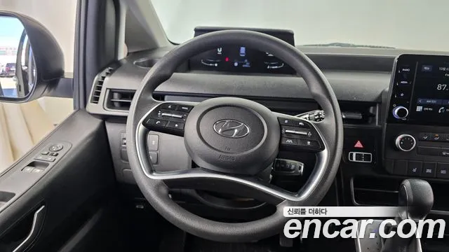 Hyundai Staria 2022 thumb 12