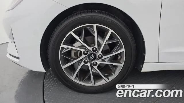 Hyundai Avante 2019 thumb 5