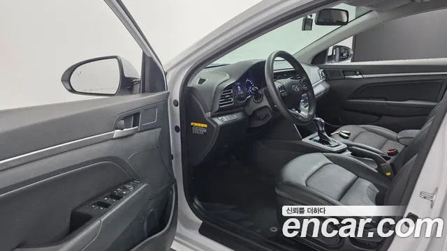 Hyundai Avante 2019 thumb 10