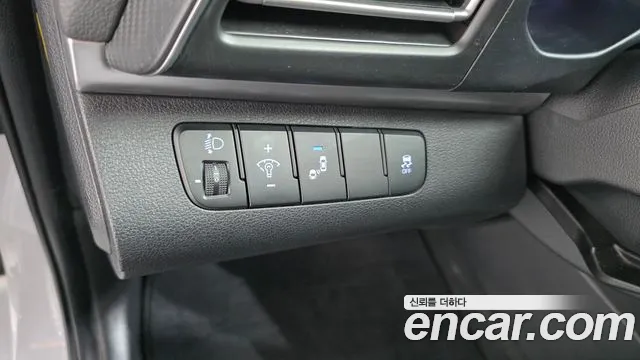 Hyundai Avante 2019 thumb 12