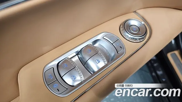 Genesis G90 2024 thumb 12