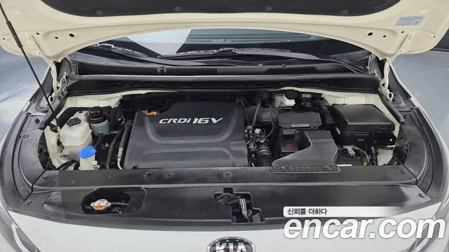 Kia Carnival 2015 thumb 6