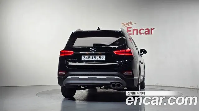 Hyundai Santa Fe 2019 thumb 3
