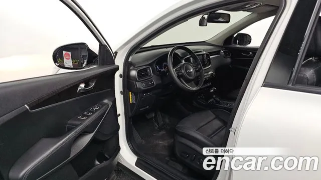 Kia Sorento 2016 thumb 10