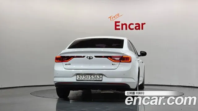 Renault-KoreaSamsung Megane 2019 thumb 4