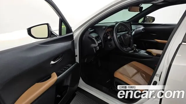 Lexus UX 2023 thumb 10