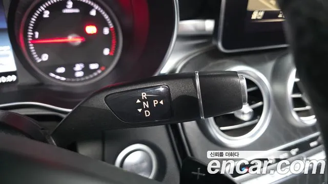 Mercedes-Benz GLC 2017 thumb 9