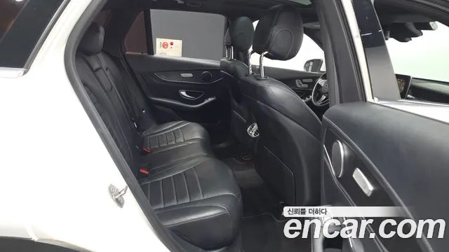 Mercedes-Benz GLC 2017 thumb 12