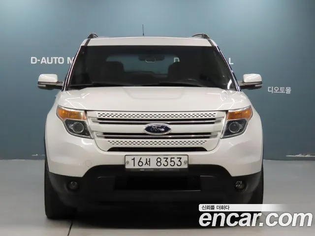 Ford Explorer 2013 thumb 2