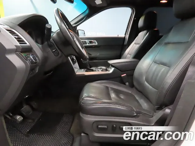 Ford Explorer 2013 thumb 6