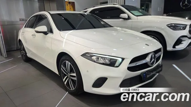 Mercedes-Benz A-Класс 2022 thumb 3