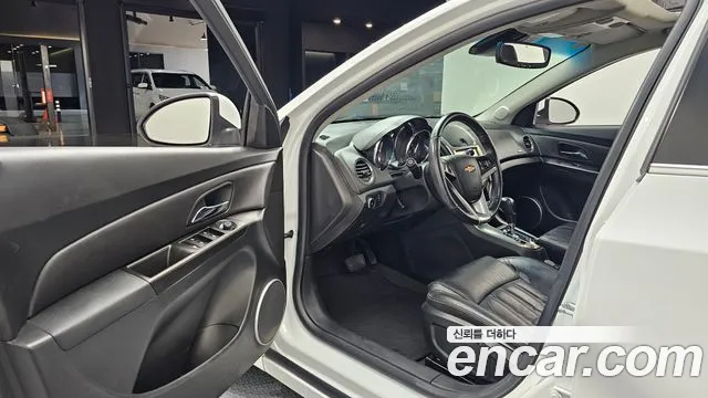 ChevroletGMDaewoo Cruze 2014 thumb 10