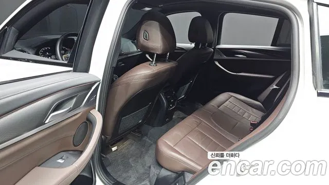 BMW X4 2021 thumb 11