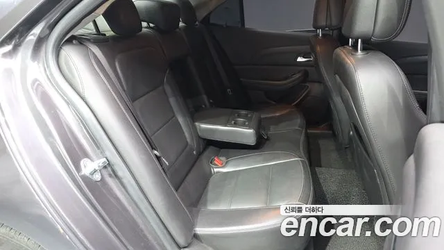 ChevroletGMDaewoo Malibu 2015 thumb 12