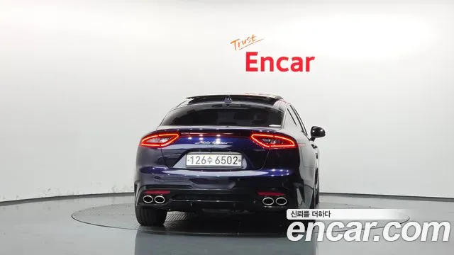 Kia Stinger 2019 thumb 4