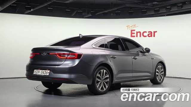 Renault-KoreaSamsung Megane 2016 thumb 2