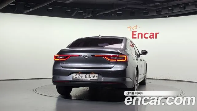 Renault-KoreaSamsung Megane 2016 thumb 4