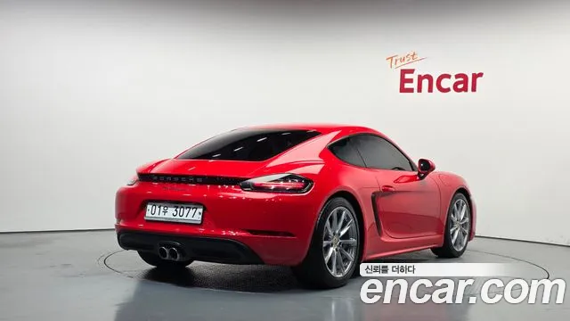Porsche Cayman 2018 thumb 2