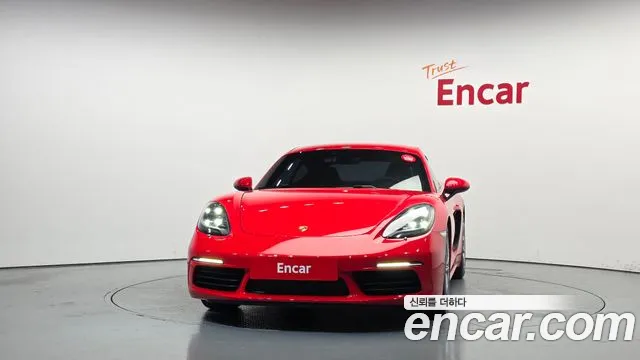 Porsche Cayman 2018 thumb 3