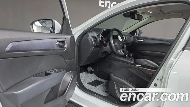 Renault-KoreaSamsung Arkana 2021 thumb 10