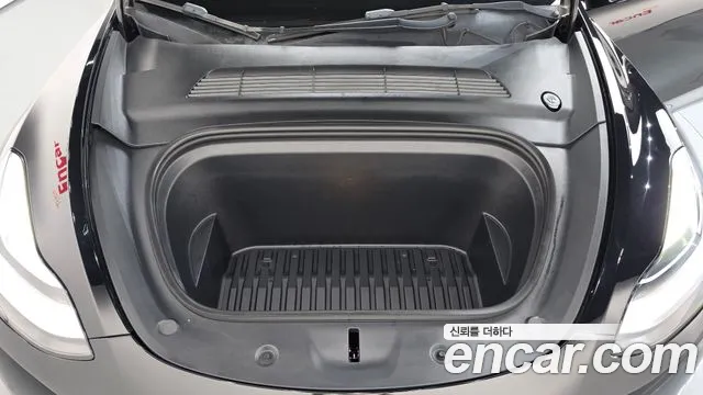 Tesla Model Y 2022 thumb 6