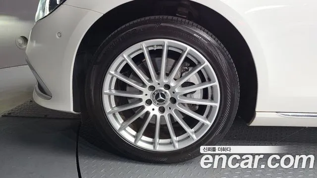 Mercedes-Benz E-Класс 2021 thumb 5