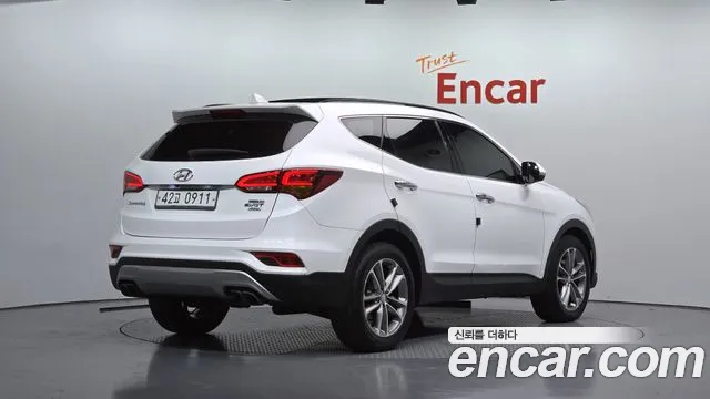 Hyundai Santa Fe 2016 thumb 2