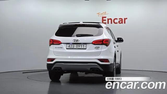 Hyundai Santa Fe 2016 thumb 4