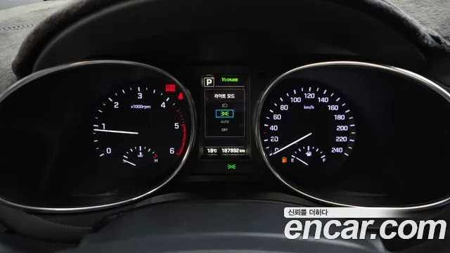 Hyundai Santa Fe 2016 thumb 8