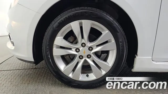ChevroletGMDaewoo Cruze 2014 thumb 5