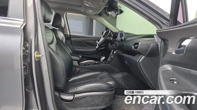 Hyundai Santa Fe 2018 thumb 11