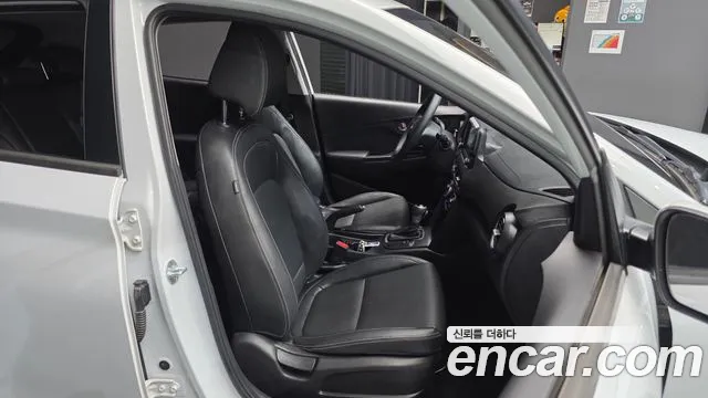 Hyundai Kona 2017 thumb 11
